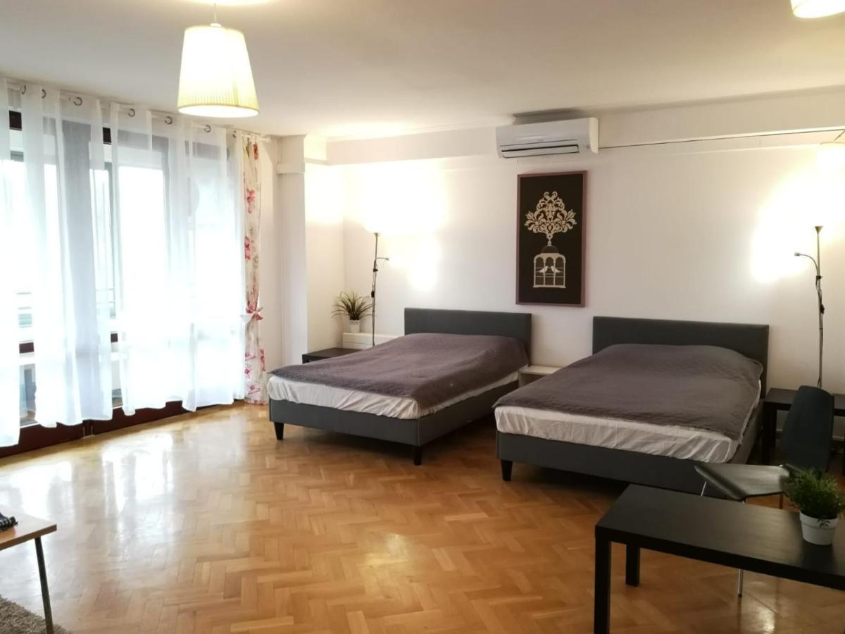 Center Warsaw - Apartmenty Jana Pawla II Exterior foto