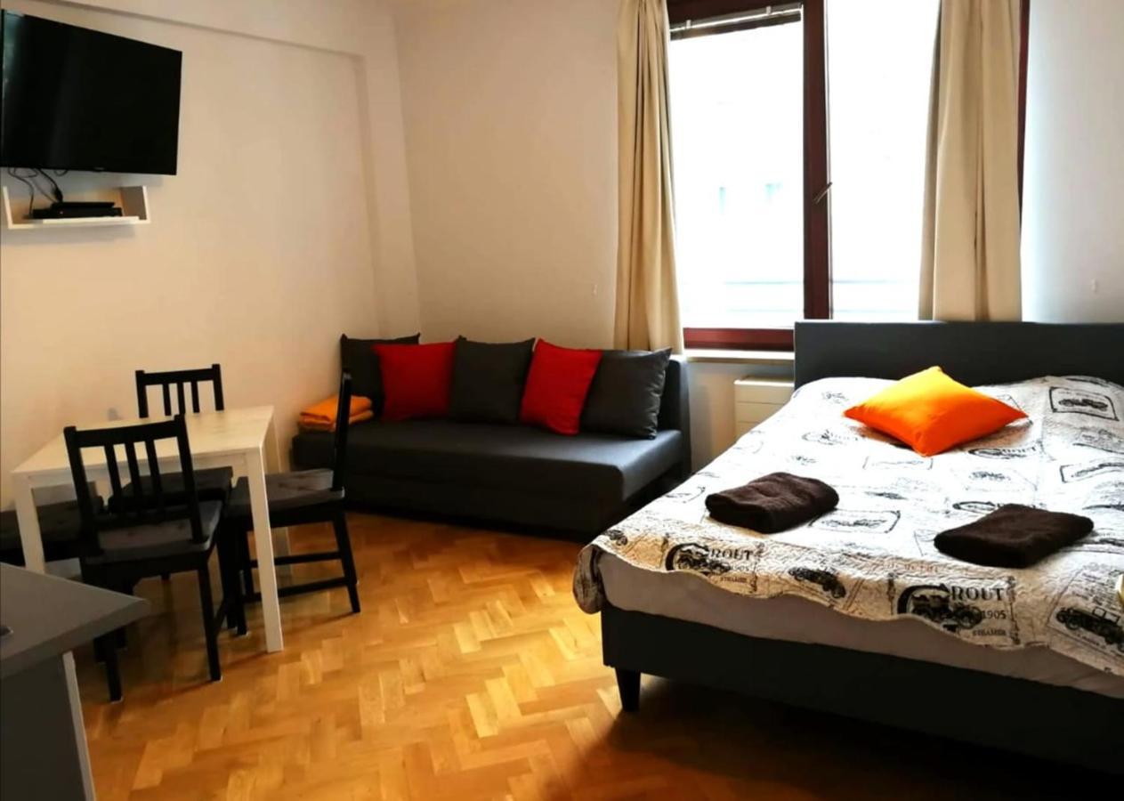 Center Warsaw - Apartmenty Jana Pawla II Exterior foto