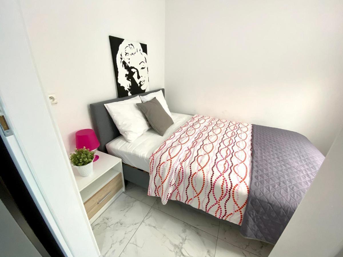 Center Warsaw - Apartmenty Jana Pawla II Exterior foto